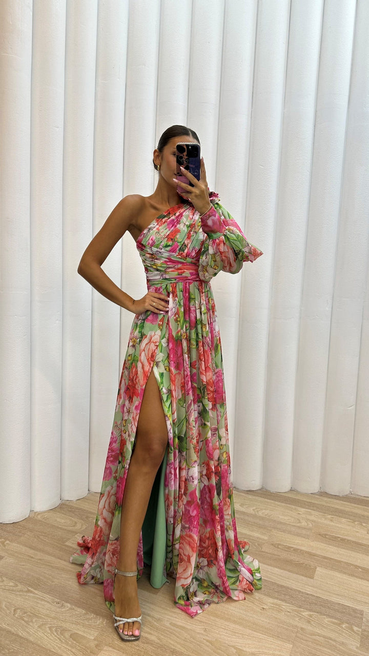Kim | Soft Silhouette Dress